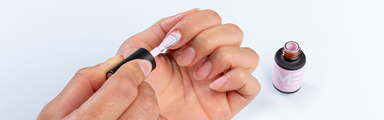 Semi-permanent nail polishes ME by Mesauda